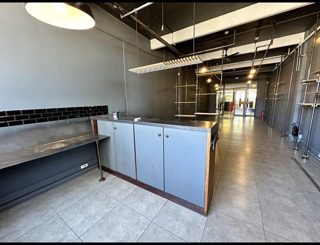 70M² OFFICE TO LET IN WOODSTOCK